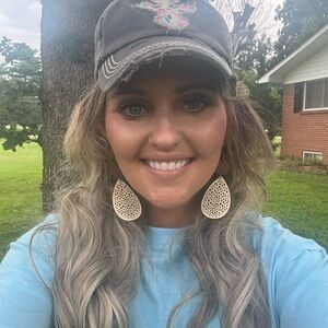 Meet your Posher, Bayleigh